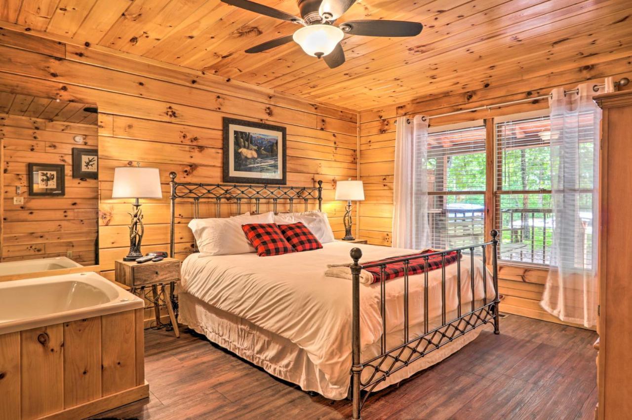 Cabin With Deck And Fireplace Less Than 3 Mi To Dollywood! Pigeon Forge Kültér fotó